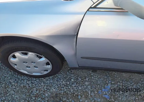 1998 Honda Accord Lx из США, поврежденный, VIN 1HGCG5645WA117500